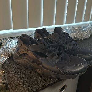 Triple Navy Huaraches